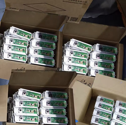 5dBi Gain Đen Polarization tuyến tính kép ăng ten 3m Cáp cho hệ thống chống nhiễu